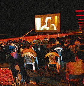 Imagen Tomada de Wikipedia, Cine al aire libre